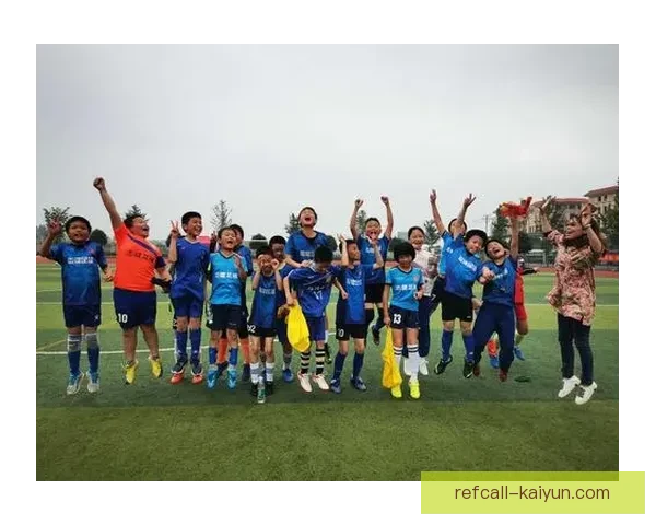 足球队长风采：推动球队战斗精神与凝聚力不断提升
