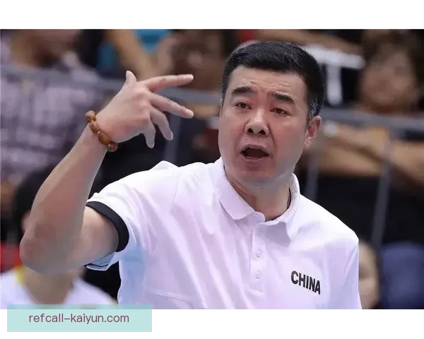 球队主帅风采持续吸引关注，执教能力备受认可